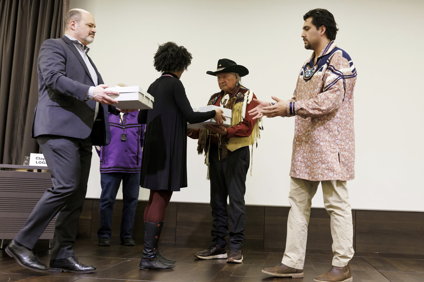 Swiss museum returns two artifacts to the Haudenosaunee (Iroquois) confederacy