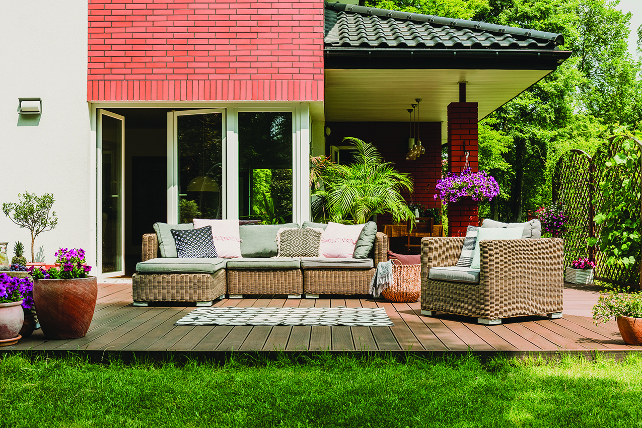 How to make outdoor living spaces more comfortable